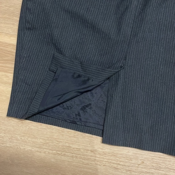 ✨ HOST PICK ✨ Portmans Corporate Pinstripe Skirt - Picture 4 of 5